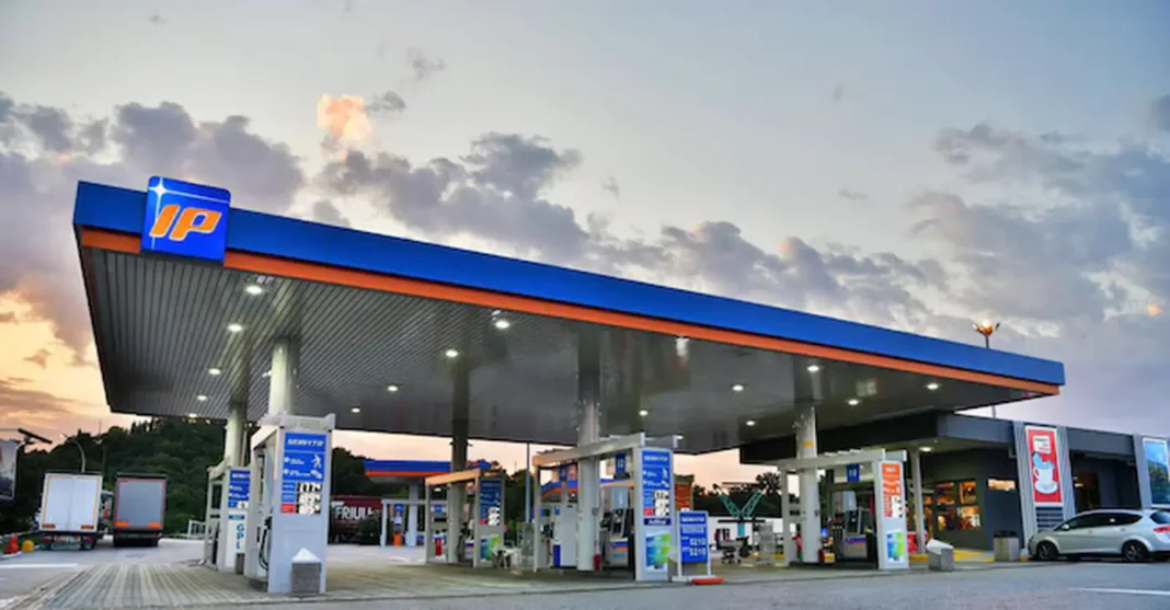 SOCAR, la principale compagnia petrolifera azera, ha annunciato di aver portato a termine l'acquisizione del 99,82% delle azioni della IP (Italiana Petroli), in seguito al beneplacito di tutte le autorizzazioni normative.